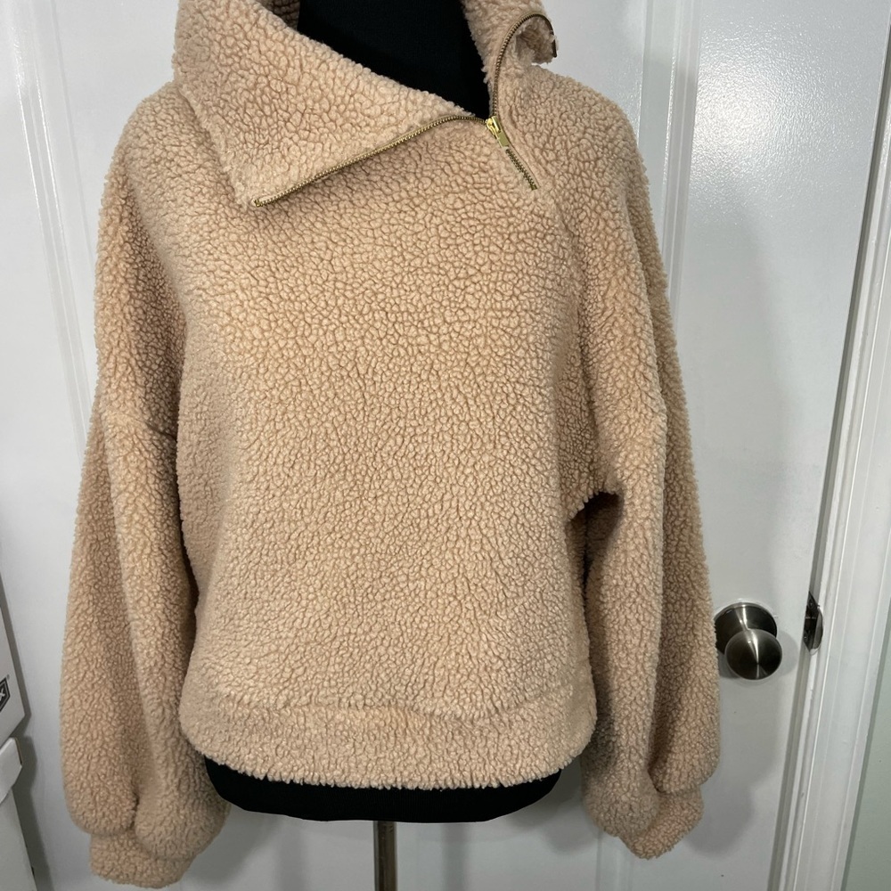 Express Cozy Tan Sherpa Jacket Size XS CB-90